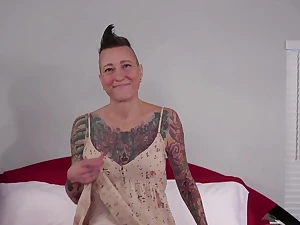 Kimmy45mac, Christina Sapphire, Jay Playhard, Dakota Marr & Sgt Miles recognize BBCs in a wild bareback gangbang